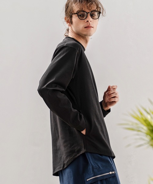 CAMBIO(カンビオ)の「mlt5597-ドレッシーポンチポケ付ロンT(HLCM0256)(Tシャツ/カットソー・メンズ・グレイッシュベージュ/ブラック/ホワイト・S/M/L)」の1枚目の写真