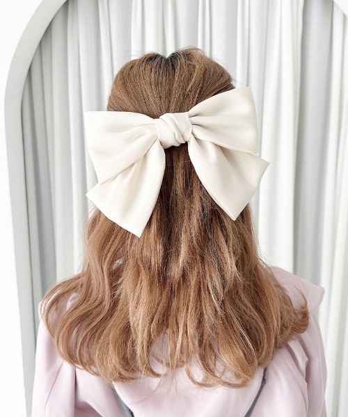 F i.n.t（フィント）の「サテンビックリボンバレッタ/fint フィント（バレッタ/ヘアクリップ・レディース・ネイビー/ミント/コーラルピンク/オフホワイト・FREE）」の20枚目の写真
