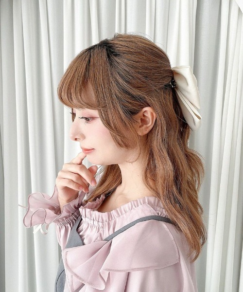 F i.n.t（フィント）の「サテンビックリボンバレッタ/fint フィント（バレッタ/ヘアクリップ・レディース・ネイビー/ミント/コーラルピンク/オフホワイト・FREE）」の21枚目の写真