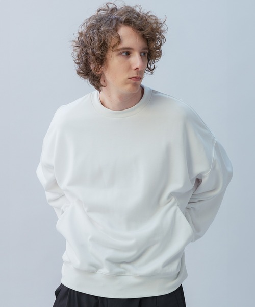 +phenix（プラスフェニックス）の「+phenix(プラスフェニックス) TECH SWEAT CREWNECK / テック スウェット クルーネック（スウェット・メンズ・ホワイト/ブラック/チャコール・L/M/XL）」の4枚目の写真