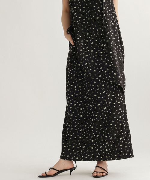 studio CLIP（スタディオクリップ）の「【daily CLIP】ミニフラワーストレートスカート（スカート・レディース・ブラック/ベージュ・FREE）」の4枚目の写真