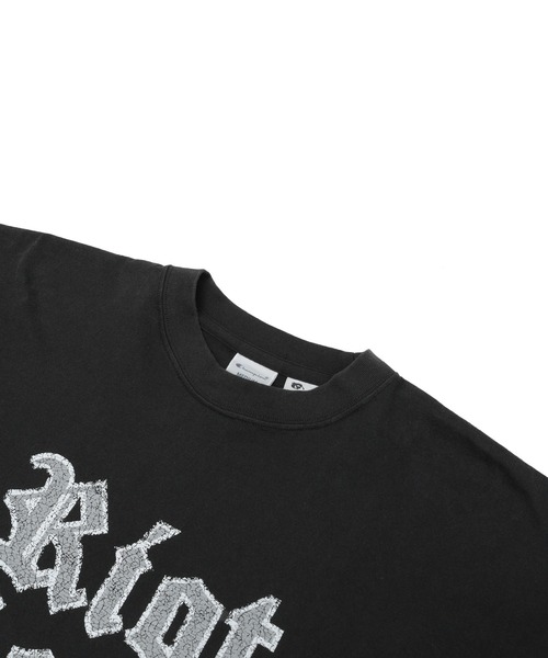 Champion（チャンピオン）の「Champion for X-girl FADED LOGO S/S BIG TEE DRESS（ワンピース・レディース・ブラック/ネイビー・S/M）」の10枚目の写真