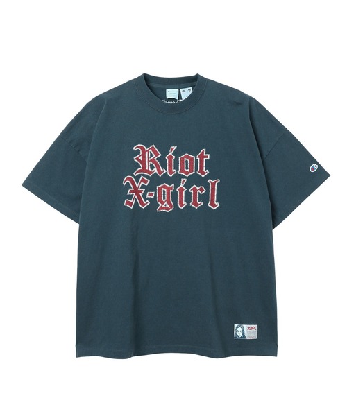 Champion（チャンピオン）の「Champion for X-girl FADED LOGO S/S BIG TEE DRESS（ワンピース・レディース・ブラック/ネイビー・S/M）」の7枚目の写真