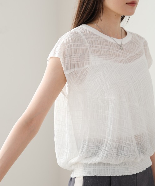 Bab(バブ)の「シャーリング切り替えトップス(Tシャツ/カットソー・レディース・オフホワイト/アイボリー/ブラック・FREE)」の2枚目の写真