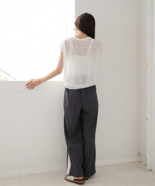 Bab(バブ)の「シャーリング切り替えトップス(Tシャツ/カットソー・レディース・オフホワイト/アイボリー/ブラック・FREE)」の8枚目の写真
