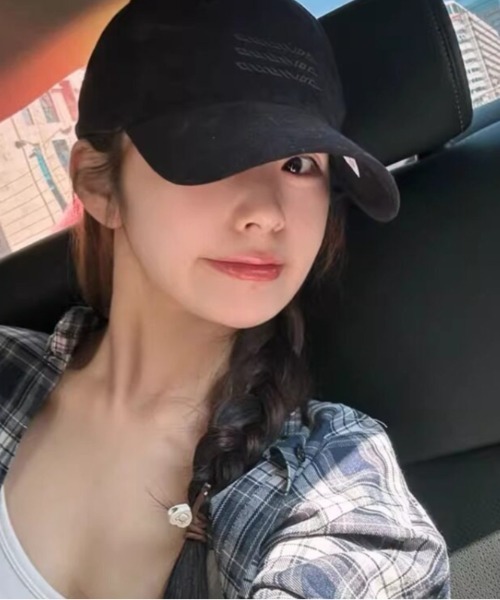 Vipoa（ヴィポア）の「simple embroidery cap（キャップ・レディース・チャコールグレー/ブラック・FREE）」の8枚目の写真