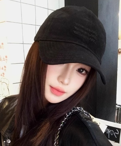 Vipoa（ヴィポア）の「simple embroidery cap（キャップ・レディース・チャコールグレー/ブラック・FREE）」の9枚目の写真