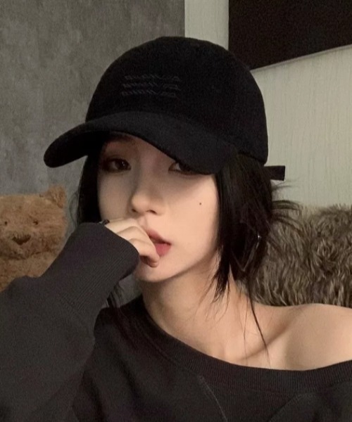 Vipoa（ヴィポア）の「simple embroidery cap（キャップ・レディース・チャコールグレー/ブラック・FREE）」の12枚目の写真