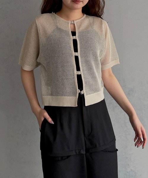 &g'aime(アンジェム)の「【&g'aime 】2wayラメメッシュショートニット 2-Way Lame Mesh short Knit Top(ニット/セーター・レディース・アイボリー/グレー/ブラック・FREE)」の4枚目の写真