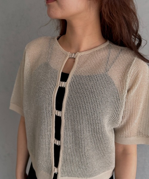 &g'aime(アンジェム)の「【&g'aime 】2wayラメメッシュショートニット 2-Way Lame Mesh short Knit Top(ニット/セーター・レディース・アイボリー/グレー/ブラック・FREE)」の7枚目の写真