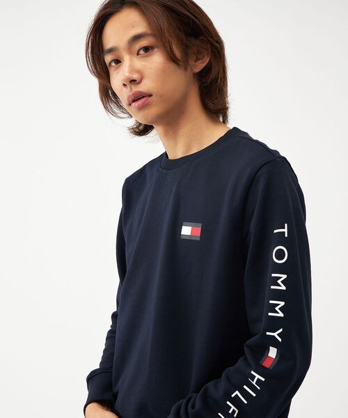 TOMMY HILFIGER(トミーヒルフィガー)の「フレンチテリー ロゴ ロングスリーブスウェット ユニセックス オンライン限定(スウェット・メンズ・チャコールグレー/マルチ/ホワイト・X-LARGE/MEDIUM/SMALL/LARGE)」の6枚目の写真