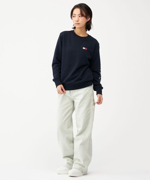 TOMMY HILFIGER(トミーヒルフィガー)の「フレンチテリー ロゴ ロングスリーブスウェット ユニセックス オンライン限定(スウェット・メンズ・チャコールグレー/マルチ/ホワイト・X-LARGE/MEDIUM/SMALL/LARGE)」の8枚目の写真