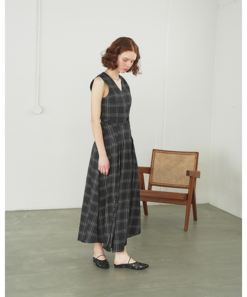 Emma Francis(エマフランシス)の「スパンコールチュール フラット ミュール(サンダル・レディース・ブラック/ゴールド・22.5cm/23.0cm/23.5cm/24.0cm/24.5cm/25.0cm/22.0cm)」の19枚目の写真