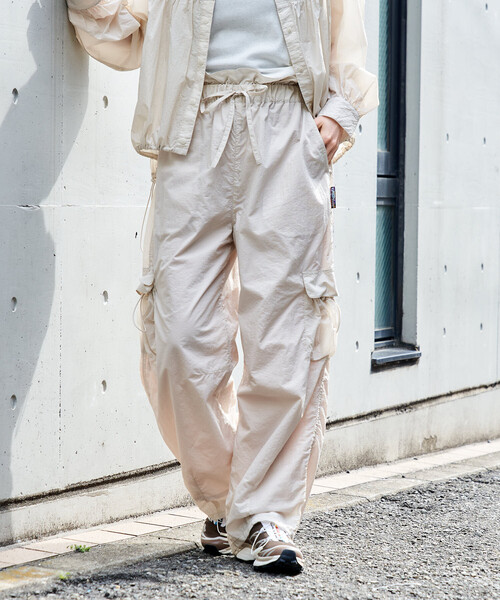 FREAK'S STORE（フリークスストア）の「Super Light Nylon ウエストギャザーパンツ＜セットアップ対応＞（カーゴパンツ・レディース・ブラウン/ナチュラル/ブラック・SMALL/MEDIUM）」の12枚目の写真
