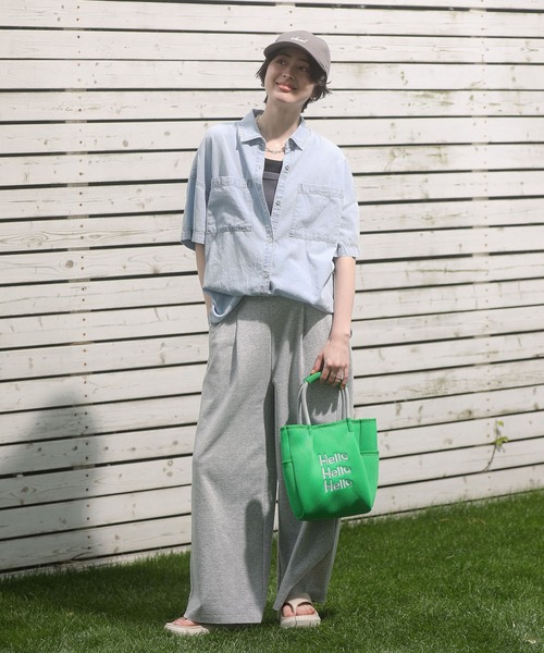 Green Parks(グリーンパークス)の「半袖シアーデニムシャツ(シャツ/ブラウス・レディース・インディゴブルー/ブラック/ライトインディゴブルー・FREE)」の4枚目の写真