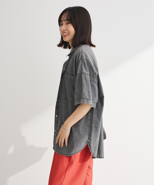 Green Parks(グリーンパークス)の「半袖シアーデニムシャツ(シャツ/ブラウス・レディース・インディゴブルー/ブラック/ライトインディゴブルー・FREE)」の14枚目の写真