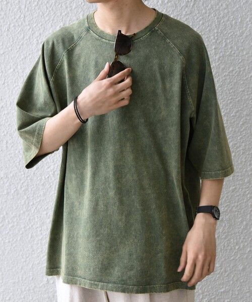 SHIPS any(シップス エニィ)の「【SHIPS any別注】ONEITA: ケミカルウォッシュ リラックス ラグラン Tシャツ(セットアップ対応)◇(Tシャツ/カットソー・メンズ・グレー/オリーブ/ブラック・X-LARGE/LARGE/MEDIUM)」の1枚目の写真