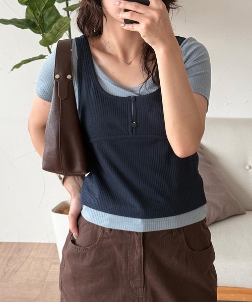 MUHET（ミュエータ）の「【set item】layered ribbed tee & henry neck tank top / レイヤードリブTシャツ＆ヘンリーネックタンクトップ（Tシャツ/カットソー・レディース・レッド/ネイビー/ブラウン・FREE）」の5枚目の写真