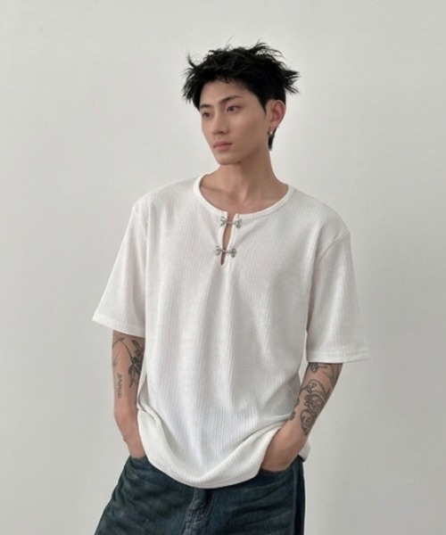 B.R.U(ブル)の「メタルホックヘンリーネックトップス(Tシャツ/カットソー・メンズ・ホワイト/グレー/ブラック・LARGE/MEDIUM)」の12枚目の写真