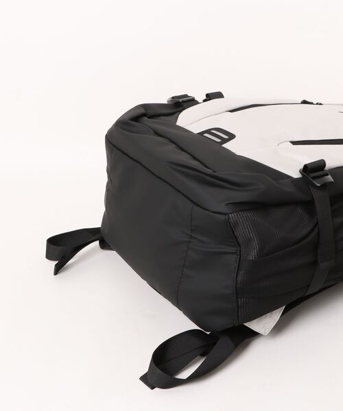 Reebok(リーボック)の「【Reebok/リーボック】【通勤・通学にちょうどいい27L A4サイズ対応】マルチポケットバックパック PC収納ポケット付き スポーツ ジム ストリート スポーティー リュック(バックパック/リュック・メンズ・アイボリー/チャコールグレー・FREE)」の20枚目の写真