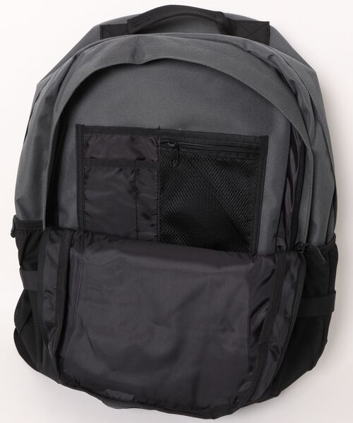Reebok(リーボック)の「【Reebok/リーボック】【通勤・通学にちょうどいい27L A4サイズ対応】マルチポケットバックパック PC収納ポケット付き スポーツ ジム ストリート スポーティー リュック(バックパック/リュック・メンズ・アイボリー/チャコールグレー・FREE)」の5枚目の写真