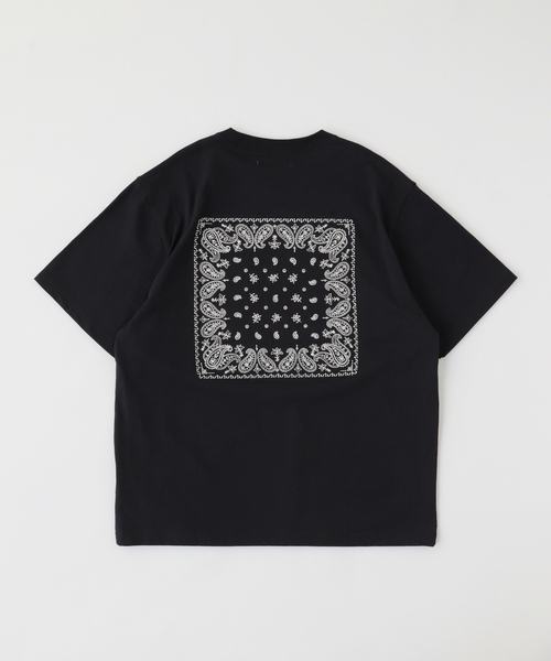 B.C STOCK(ベーセーストック)の「ELEPHANT BRAND / エレファントブランド ex バンダナシシュウTシャツ(Tシャツ/カットソー・メンズ・ホワイト/ブラック/ホワイト系その他・MEDIUM/LARGE)」の3枚目の写真