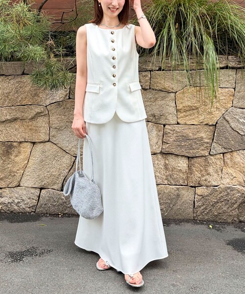 NOLLEY’S Sophi（ノーリーズソフィ）の「《セットアップ対応》ウォッシャブルドライシャンタンジレ（ベスト・レディース・ベージュ/オフホワイト・38）」の5枚目の写真