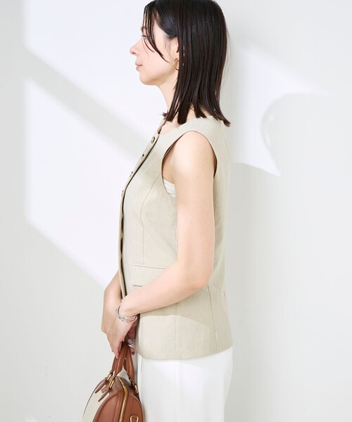 NOLLEY’S Sophi(ノーリーズソフィ)の「《セットアップ対応》ウォッシャブルドライシャンタンジレ(ベスト・レディース・ベージュ/オフホワイト・38)」の16枚目の写真