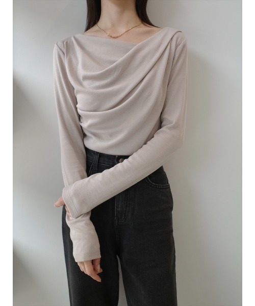 amel(エイメル)の「ドレープデザイン トップス | ベージュ(Tシャツ/カットソー・レディース・ベージュ・FREE)」の5枚目の写真