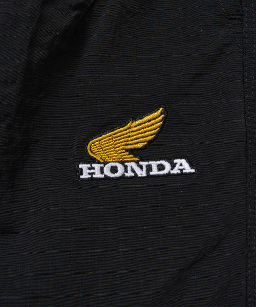 PHYPS MOTORCYCLE(フィップスモーターサイクル)の「Nylon Cargo Bermuda Shorts Black(その他パンツ・レディース・その他・SMALL/MEDIUM/LARGE/X-LARGE)」の3枚目の写真