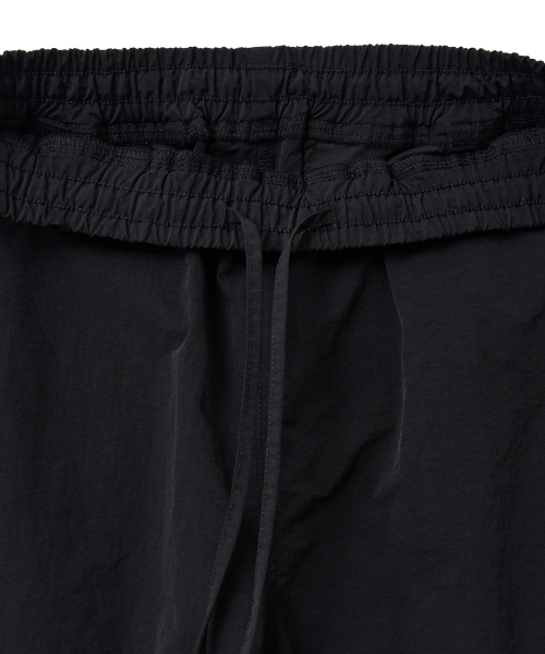 PHYPS MOTORCYCLE(フィップスモーターサイクル)の「Nylon Cargo Bermuda Shorts Black(その他パンツ・レディース・その他・SMALL/MEDIUM/LARGE/X-LARGE)」の5枚目の写真