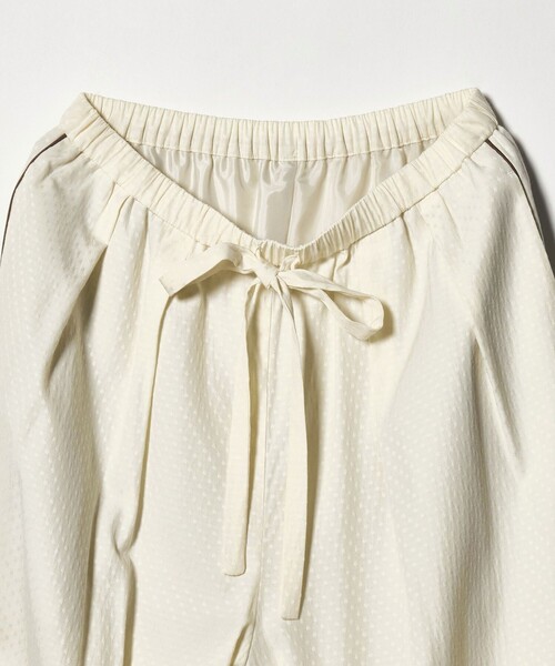 BEAUTY&YOUTH UNITED ARROWS(ビューティーアンドユースユナイテッドアローズ)の「ドット パイピング ワイド イージーパンツ ウォッシャブル/ライナー(その他パンツ・レディース・ライトブルー/ナチュラル・S/M)」の8枚目の写真