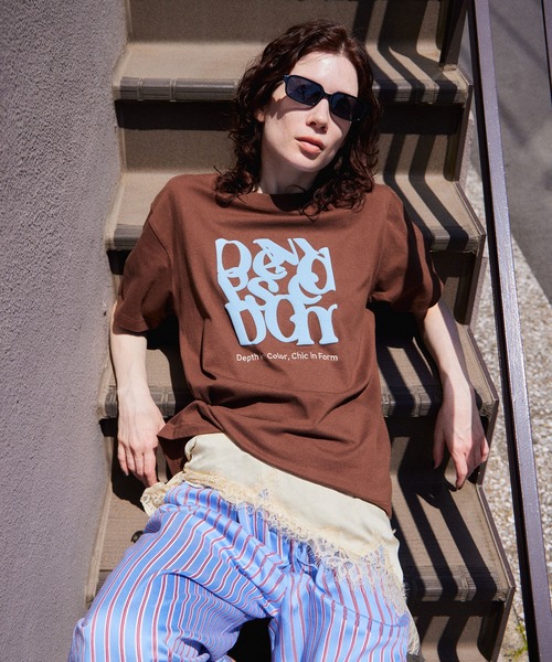 MAISON SPECIAL(メゾンスペシャル)の「Composed Logo T-Shirt/ComposedロゴTシャツ(Tシャツ/カットソー・レディース・ブラック/ブルー/ホワイト/ブラウン・FREE)」の3枚目の写真