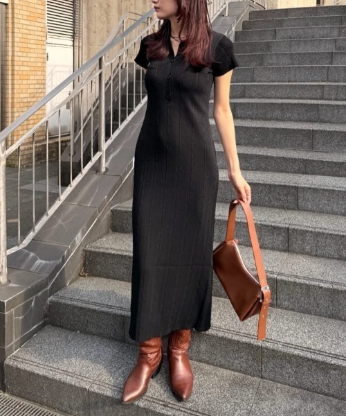 MOUSSY(マウジー)の「CABLE POLO KNIT ドレス(ワンピース・レディース・ブラウン/ブラック/ネイビー・1/2)」の17枚目の写真