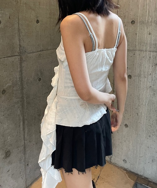 ROGER AND RAW(ロジャーアンドロウ)の「ダメージフリルアシメキャミソールチュニック(キャミソール・レディース・ホワイト/ブラック/グレー・FREE)」の13枚目の写真