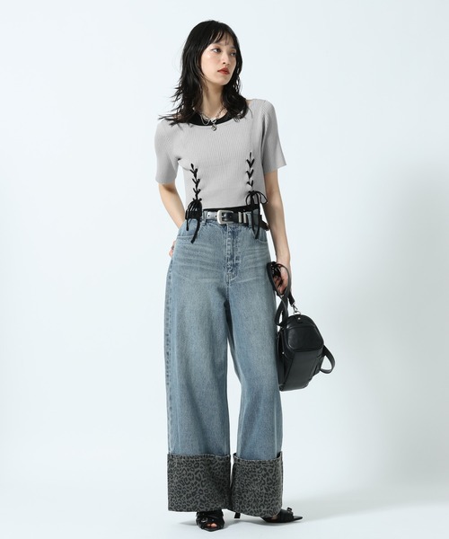 PAGEBOY(ページボーイ)の「【マシンウォッシャブル/前後2WAY】レースアップリブ×タンクSET(Tシャツ/カットソー・レディース・グレー/ブルー/ブラック・FREE)」の4枚目の写真