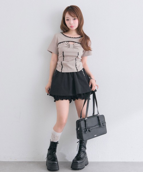 OLIVE des OLIVE（オリーブデオリーブ）の「デコルテ開きリボントップス（Tシャツ/カットソー・レディース・ベージュ/ブラック/オフホワイト・FREE）」の8枚目の写真