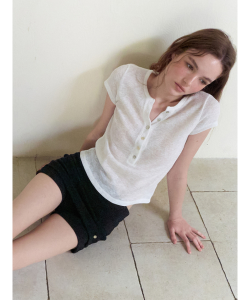 ETMON(エトモン)の「Half Open Button T-Shirt, White(Tシャツ/カットソー・レディース・その他・F)」の5枚目の写真