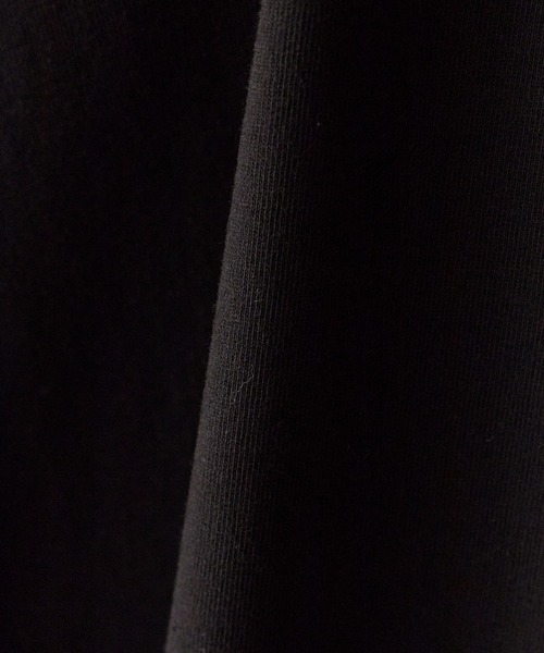 Russell Athletic(ラッセルアスレティック)の「RUSSELL ATHLETIC / ラッセルアスレティック Campus Jersey Solid T キャンパス ジャージー ソリッド Tシャツ 半袖 無地 ワンポイント ブランドロゴ 秋 秋服 2026年秋冬(Tシャツ/カットソー・メンズ・ホワイト/ブラック/グレー・M/L/XL)」の4枚目の写真