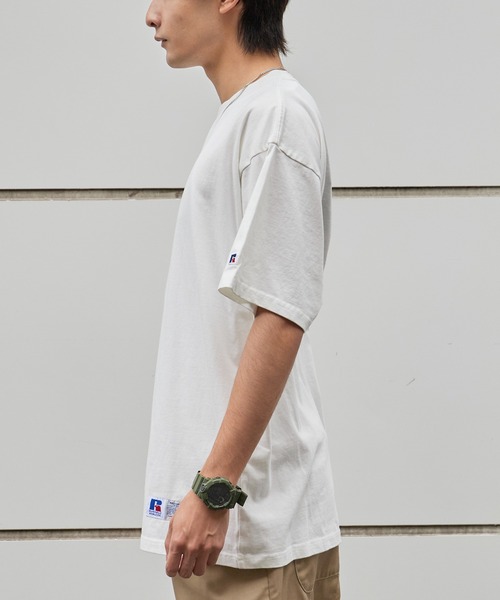 Russell Athletic(ラッセルアスレティック)の「RUSSELL ATHLETIC / ラッセルアスレティック Campus Jersey Solid T キャンパス ジャージー ソリッド Tシャツ 半袖 無地 ワンポイント ブランドロゴ 秋 秋服 2026年秋冬(Tシャツ/カットソー・メンズ・ホワイト/ブラック/グレー・M/L/XL)」の21枚目の写真