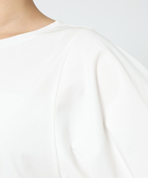 BABYLONE(バビロン)の「ワイドスリーブクルーネックプルオーバー(Tシャツ/カットソー・レディース・カーキ/ホワイト/チャコール・フリー)」の4枚目の写真