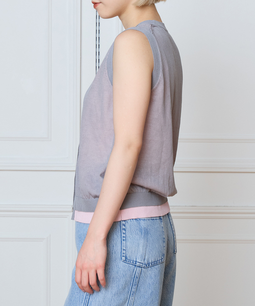 IENA LA BOUCLE(イエナラブークル)の「《手洗い可》IENA LA BOUCLE シアーニットバイカラーベスト(ベスト・レディース・ベージュ/グレー・FREE)」の4枚目の写真
