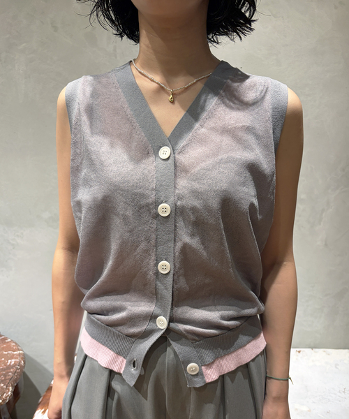 IENA LA BOUCLE(イエナラブークル)の「《手洗い可》IENA LA BOUCLE シアーニットバイカラーベスト(ベスト・レディース・ベージュ/グレー・FREE)」の14枚目の写真