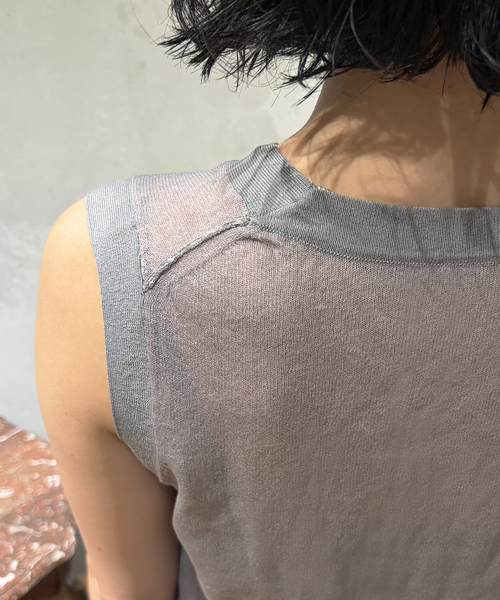 IENA LA BOUCLE(イエナラブークル)の「《手洗い可》IENA LA BOUCLE シアーニットバイカラーベスト(ベスト・レディース・ベージュ/グレー・FREE)」の18枚目の写真