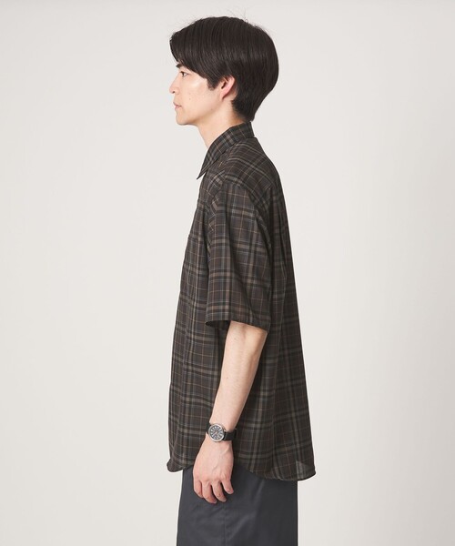 green label relaxing(グリーンレーベルリラクシング)の「ウォッシャブル TW サイロ ジャストルーズ チェック柄 半袖 シャツ -通気性・接触冷感-(シャツ/ブラウス・メンズ・ダークグリーン/ダークブラウン/グレー系・M/S/L/XL)」の17枚目の写真