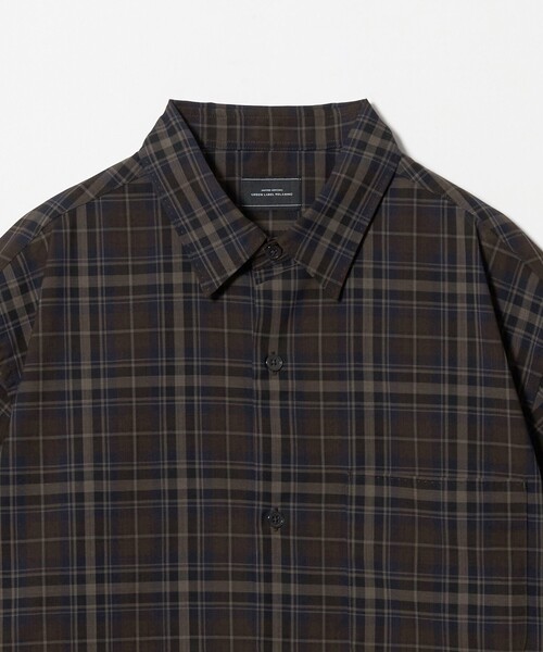 green label relaxing(グリーンレーベルリラクシング)の「ウォッシャブル TW サイロ ジャストルーズ チェック柄 半袖 シャツ -通気性・接触冷感-(シャツ/ブラウス・メンズ・ダークグリーン/ダークブラウン/グレー系・M/S/L/XL)」の20枚目の写真