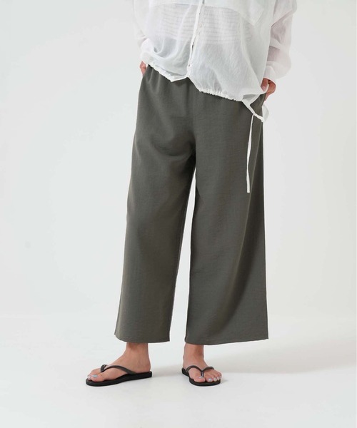 HEART MARKET(ハートマーケット)の「やわらかスラブウェストギャザーワイドパンツ(その他パンツ・レディース・カーキ/ブラック/ナチュラル/チャコール/グレイッシュベージュ・LARGE/MEDIUM)」の5枚目の写真