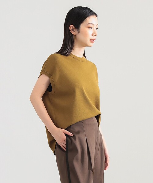 Demi-Luxe BEAMS(デミルクス ビームス)の「AK+1 / 総針 ノースリーブ フォルム プルオーバー(ニット/セーター・レディース・マスタード/ホワイト系その他6/チャコールグレー・ONE SIZE)」の3枚目の写真