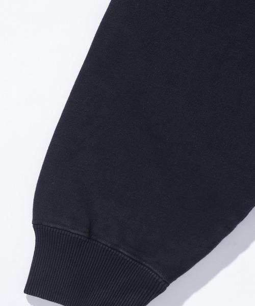 XLARGE(エクストララージ)の「MELT CREWNECK SWEATSHIRT(スウェット・メンズ・ダークグリーン/ブラウン/ブラック・XL/L/M/S)」の5枚目の写真