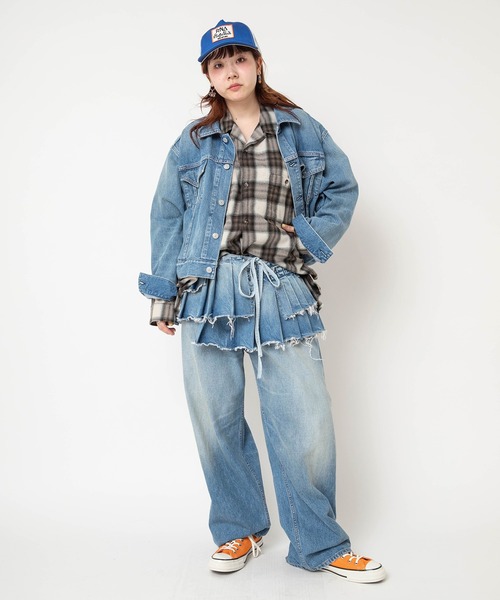 RNA(アールエヌエー)の「R4488 イージーBIGパンツ(デニムパンツ・レディース・ライトインディゴブルー・MEDIUM)」の8枚目の写真